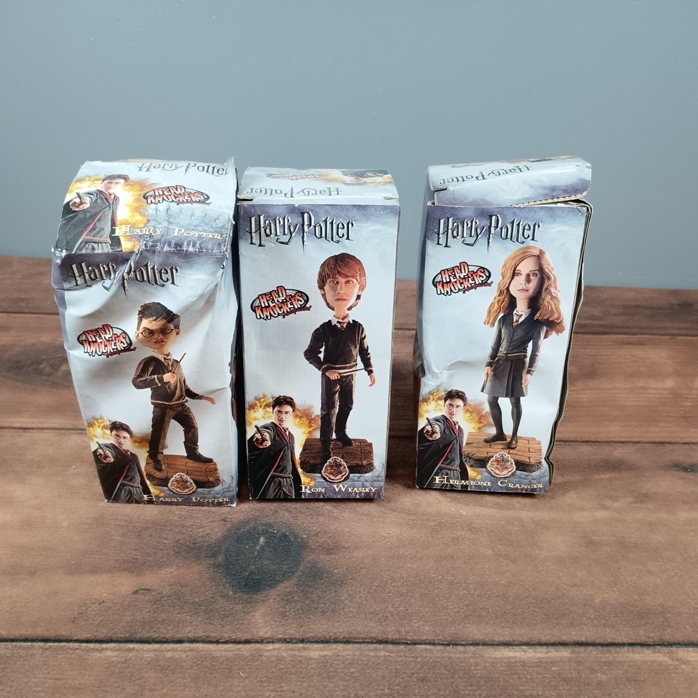 NECA Harry Potter Head Knocker Harry Potter Ron and Herminie Figure - Picture 1 of 16
